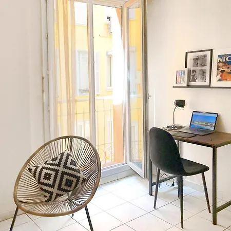 Plein Centre, Calme Et Cosy *