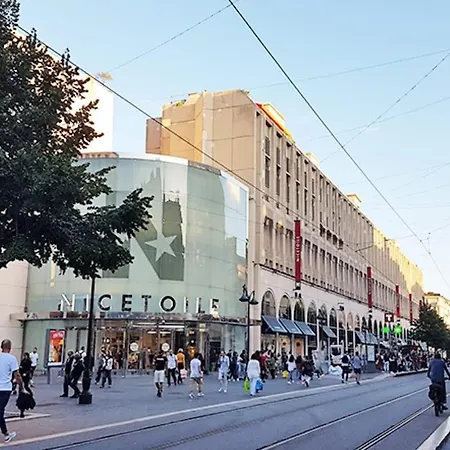 Plein Centre, Calme Et Cosy نيس