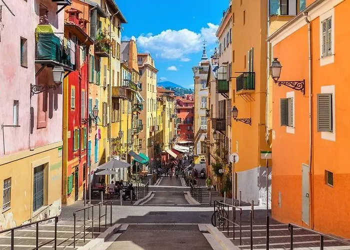 Plein Centre, Calme Et Cosy Nice